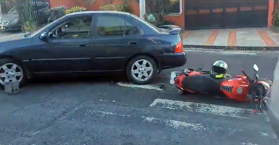 Motociclista resulta lesionado en accidente sobre carretera a los Planes de Renderos