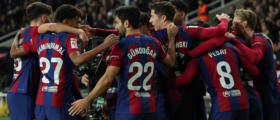 Barcelona vence al Osasuna con un gol de Vitor Roque