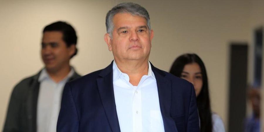 Luis Parada afirma que de ganar quitará los derechos ciudadanos a quienes apoyaron la reelección