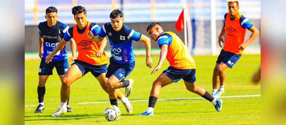 Chalateco Leo Menjívar se une a los entrenos para partido contra Inter Miami