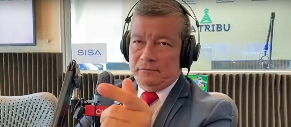 Chino Flores asegura que tiene control de TikTok