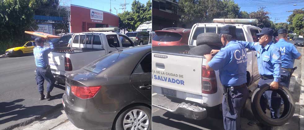 Retiran obstáculos que eran usados para apartar parqueo en la vía pública