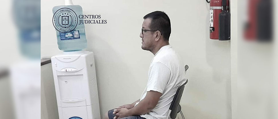 Procesan por abandono a padre que dejó a su pequeño hijo en una cantina