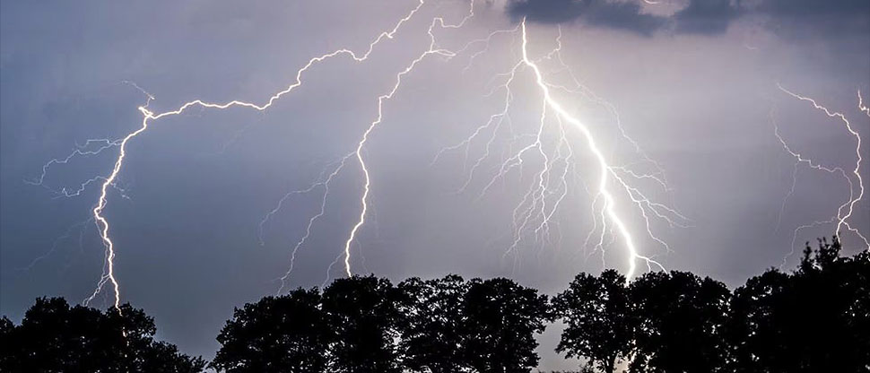 MARN prevé fuertes tormentas eléctricas esta noche de lunes en estas zonas del país