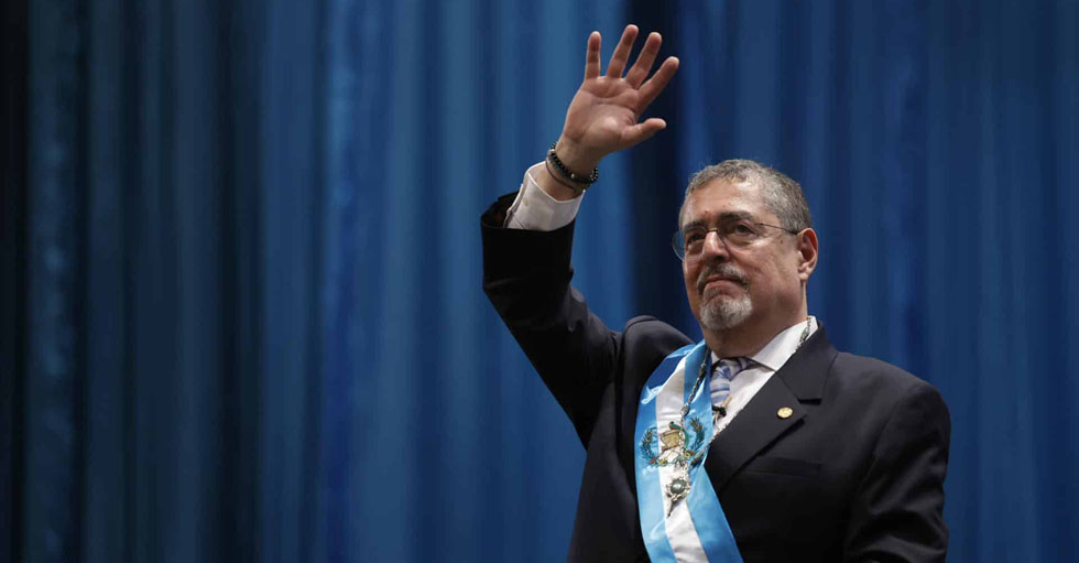 Bernardo Arévalo llega al poder y pide la renuncia de la fiscal general Consuelo Porras
