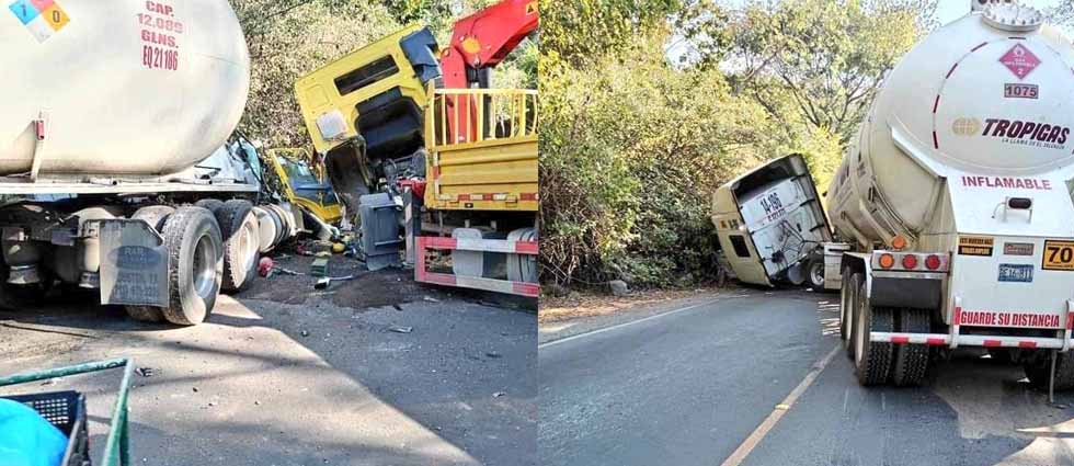 Reportan fuerte accidente carretera al puerto de La Libertad