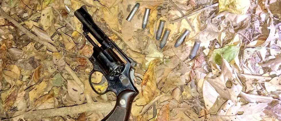 Hallan un revólver y cartuchos en Cabañas