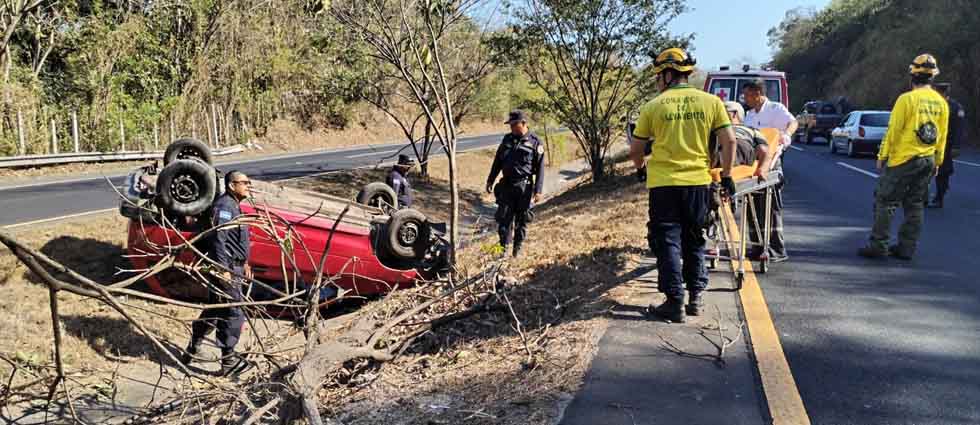 Conductor resulta herido tras accidente en la carretera de Oro