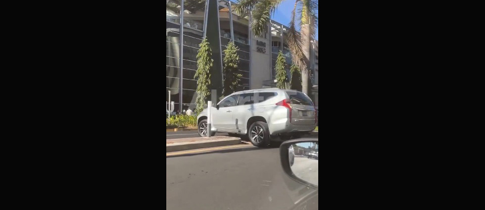 Denuncian a conductor por poner en riesgo la vida de otros al hacer un giro indebido en la Zona Rosa