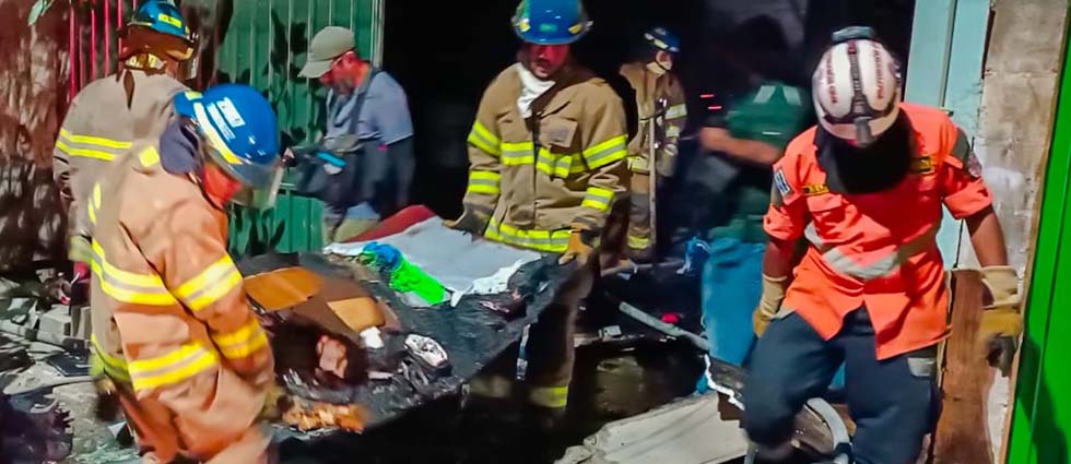 Sofocan incendio en taller de costura en Colón