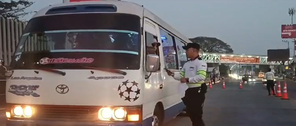 Sancionan a microbusero de la ruta 38-F por circular sin la documentación necesaria