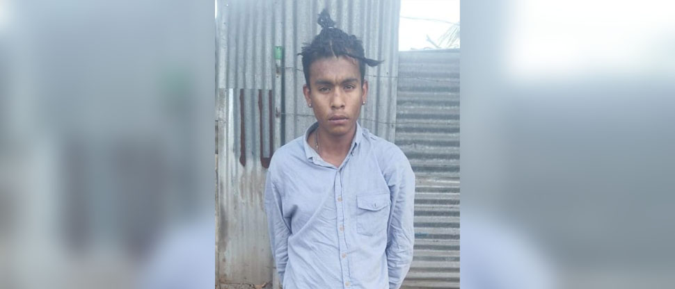 Capturan a marero tras encontrarle fotos haciendo señales de estos grupos ilegales