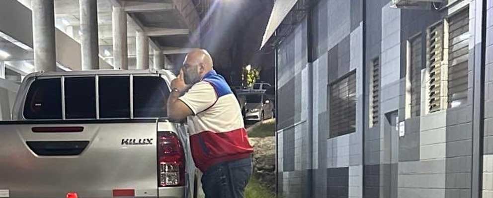 Viralizan imagen del Presidente de ARENA, García Saade, triste