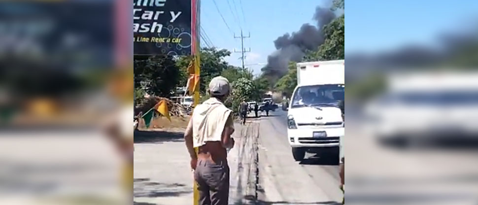 Reportan camión incendiándose en carretera Panamericana, San Miguel