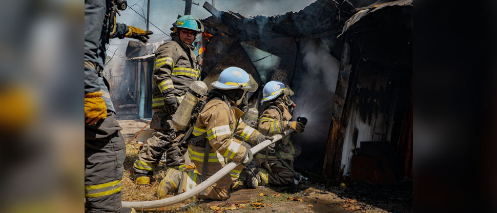 Sofocan voraz incendio en vivienda en Ciudad Delgado