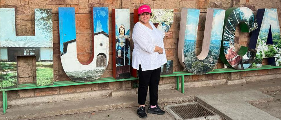 Milagro Navas evita usar los colores de ARENA en su campaña