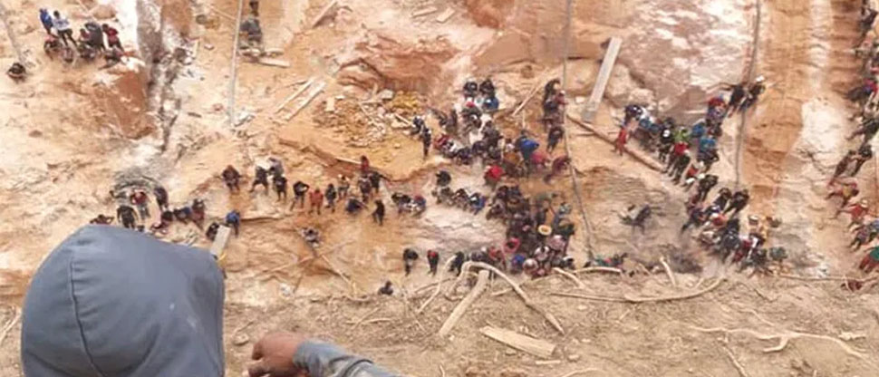 Derrumbe en mina de oro de Venezuela deja 30 fallecidos y 100 desaparecidos
