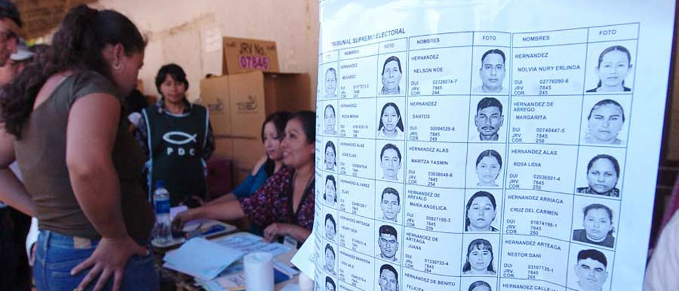 Acá puede conocer dónde le corresponde votar este domingo