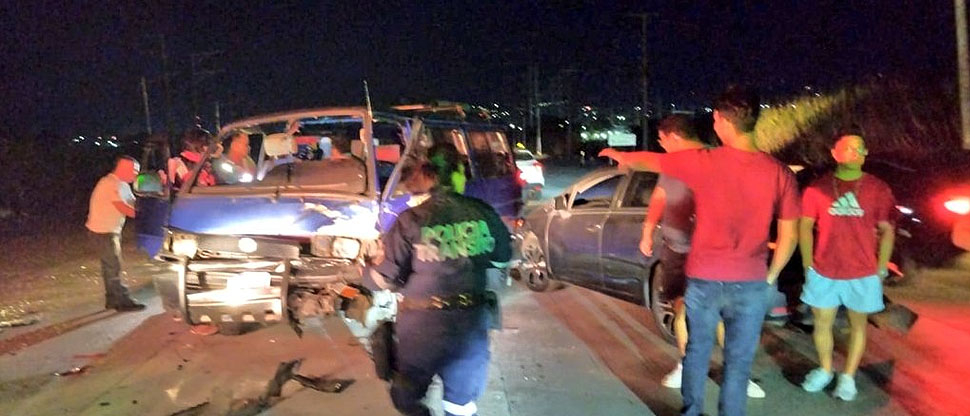 Conductores provocan fuerte choque en carretera Panamericana