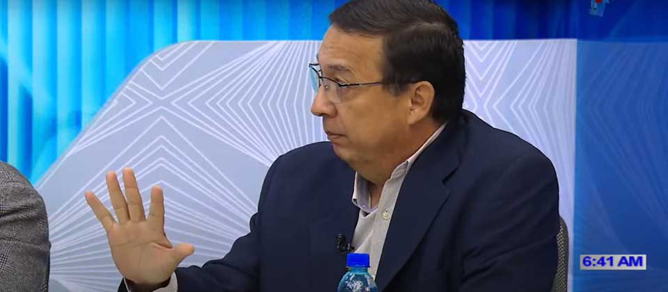 Carlos Araujo afirma que la oposición está «enojada con él»