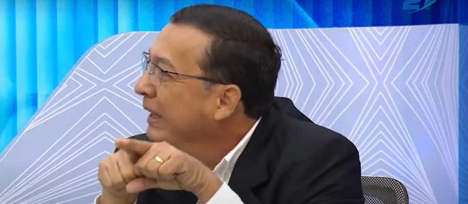 Carlos Araujo afirma que «si hubieran contado bien los votos» se tuviera una diputada del FMLN