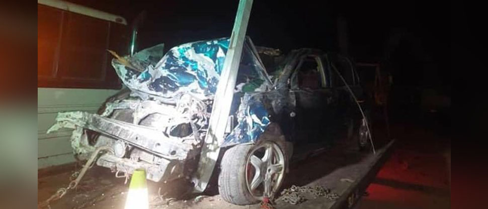 Vehículo choca contra dos caballos y deja una persona fallecida en Chalatenango