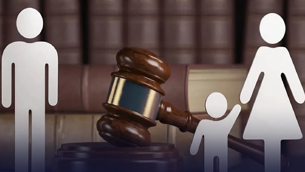 Procesan a hombre que adeuda $8,000 de cuota alimenticia de su hijo