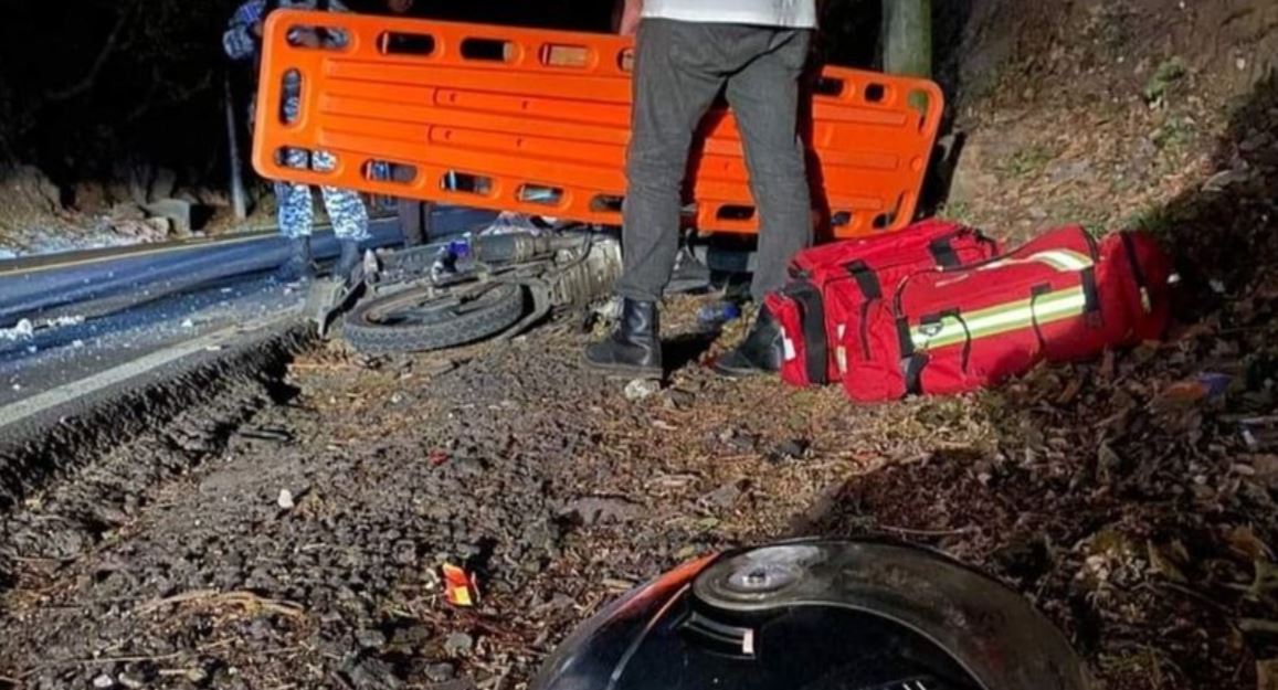 Conductor pierde la vida tras accidentarse en Cojutepeque