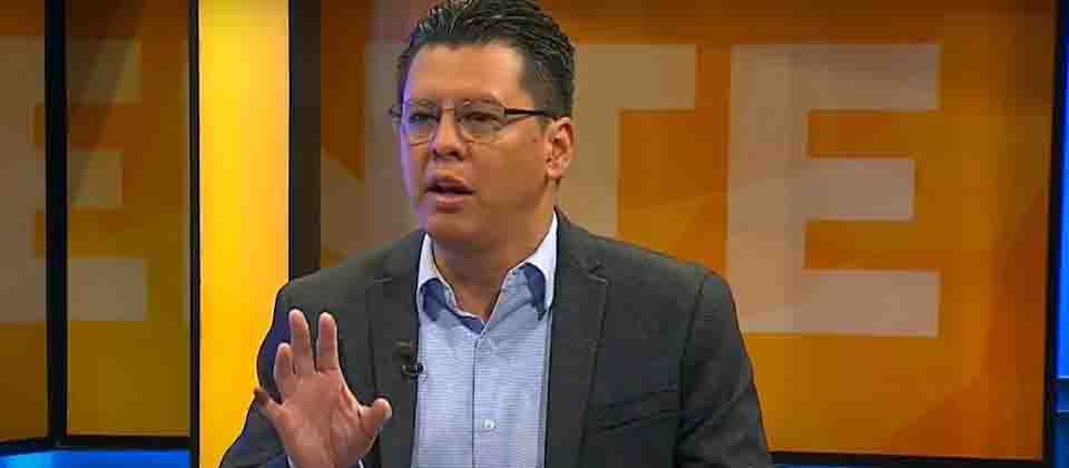 Eduardo Escobar: Los que votaron por Bukele son culpables de “quebrar” La constitución