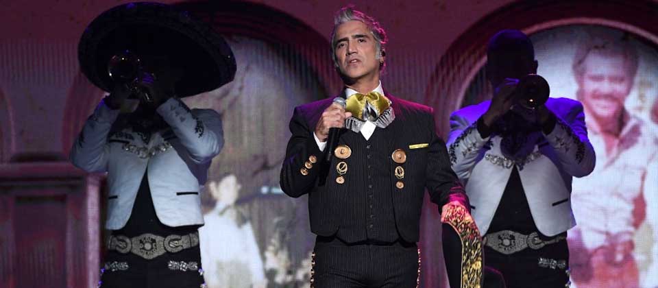 El Potrillo llega a El Salvador este viernes para brindar un gran show