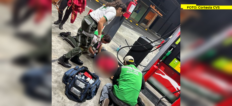 Conductora arrolla a empleada de gasolinera en Zaragoza, La Libertad