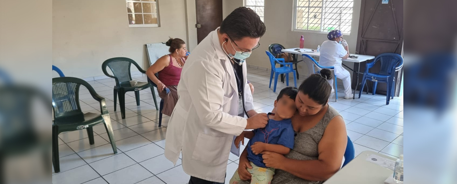 Beneficias a más de 400 capitalinos con jornada médica
