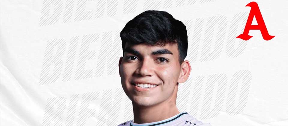 Alianza oficializa la llegada del chalateco Leo Menjívar