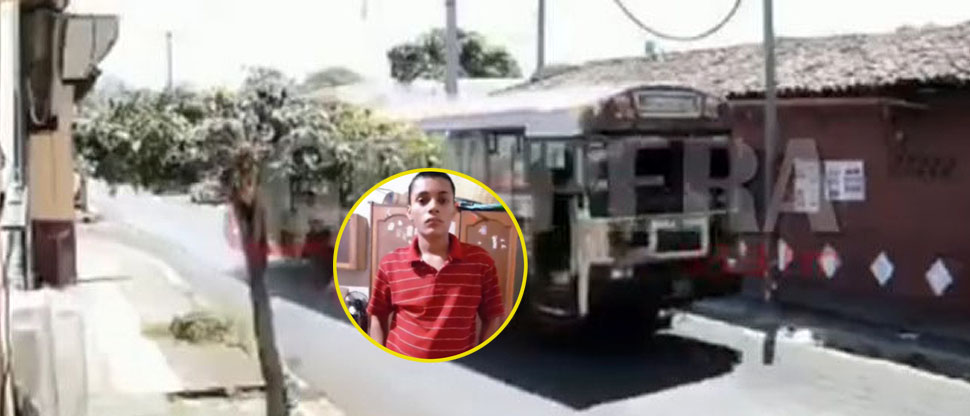 Tras no respetar un alto, motociclista delivery fallece arrollado por autobús en Sonsonate