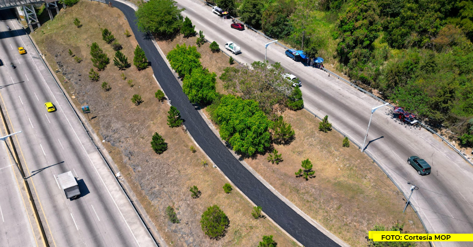 Construyen ciclovía que unirá tres espacios públicos en bulevar Monseñor Romero