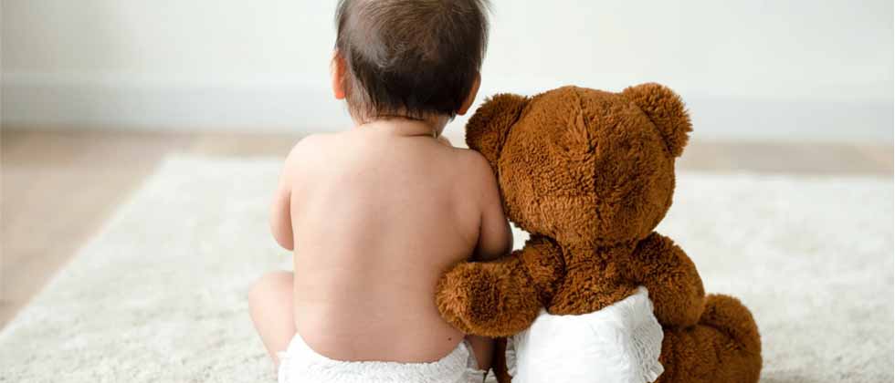 Defensoría alerta por peligro de asfixia en bebés provocada por osito de peluche