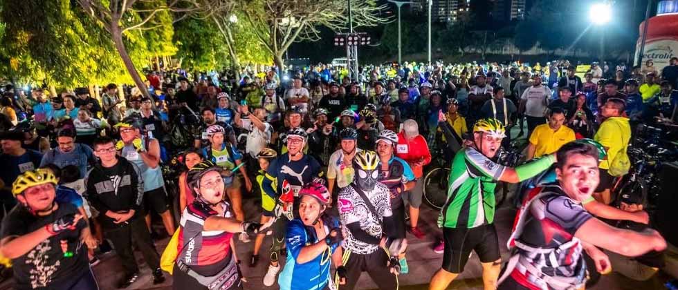 Más de 4 mil salvadoreños disfrutaron del Paseo Nocturno en San Salvador