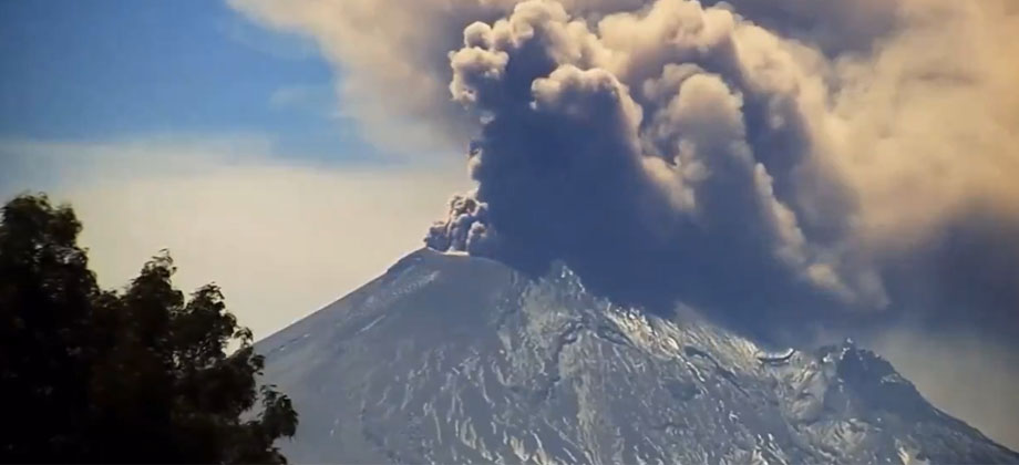 Volcán Popocatépetl en México incrementa su actividad en las últimas horas