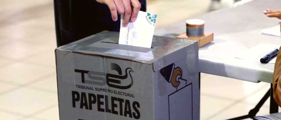 Empresas estan obligadas a dar el tiempo suficiente a sus trabajadores para votar