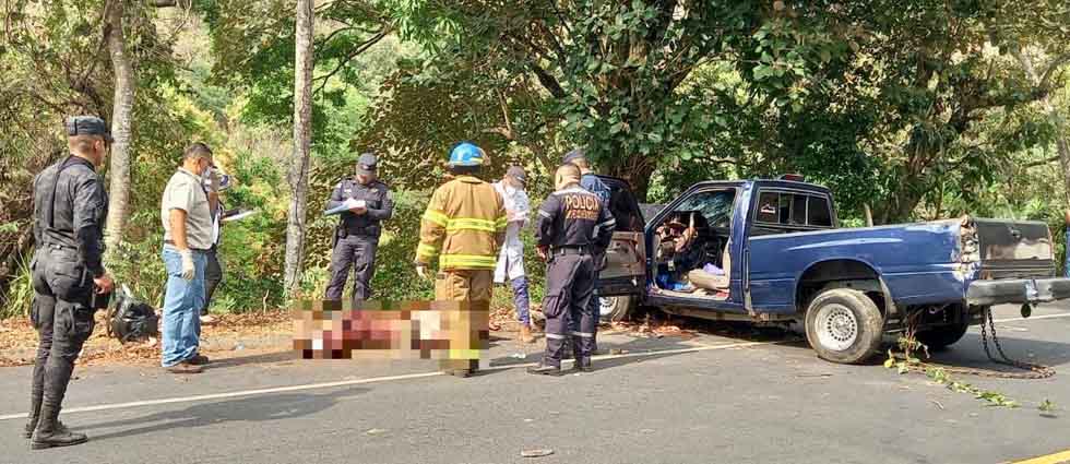 Recuperan cuerpo sin vida de conductor tras precipitarse a un barranco en la Troncal del Norte
