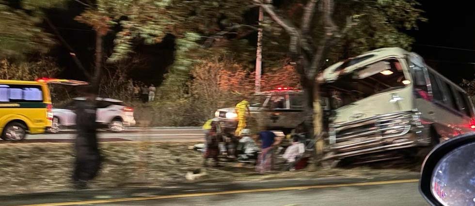 Reportan varios lesionados tras accidente sobre la carretera a Comalapa