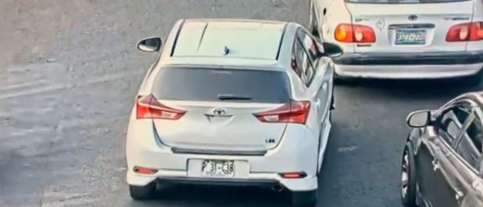 Imponen casi $150 en multas a automovilista por circular en sentido contrario en Soyapango