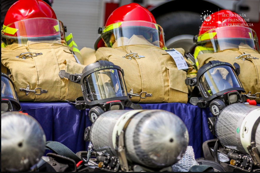 Cuerpo de Bomberos recibe donación de parte del Programa de Asistencia Humanitaria (HAP) del Gobierno de Estados Unidos
