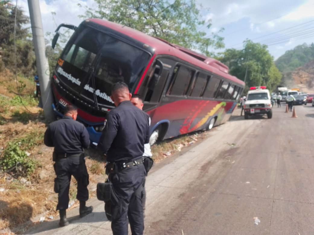Policía de tránsito confirman causas del accidente del bus de la ruta 202 en Los Chorros