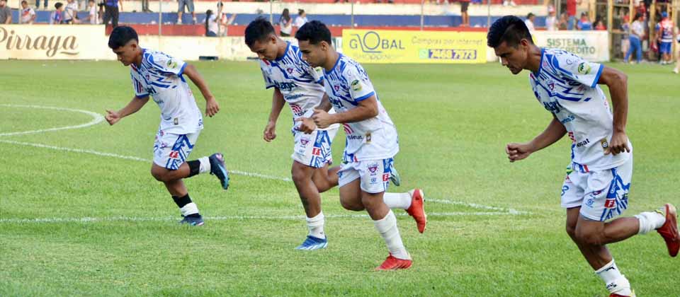 Jugadores de Firpo reclaman por impago de más de un mes de salario