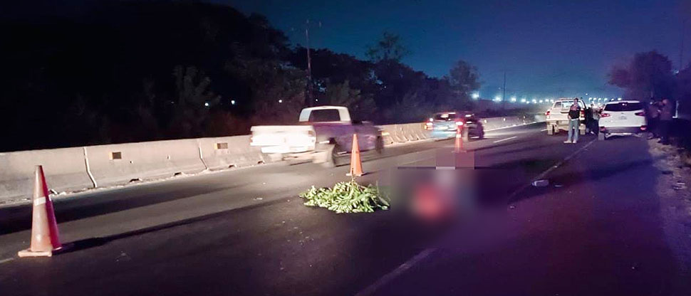 Mujer muere atropellada al intentar cruzar en carretera Panamericana