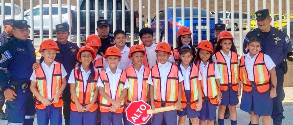 Incorporan mini policías a los controles vehiculares