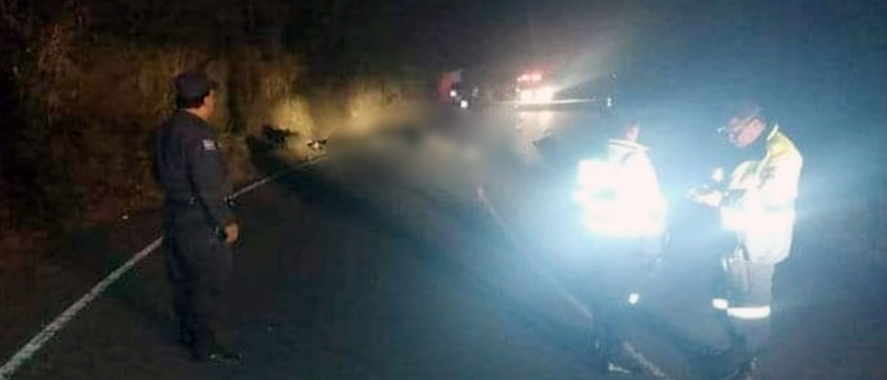 Anoche, dos motociclistas fallecieron al accidentarse en distintos puntos del país