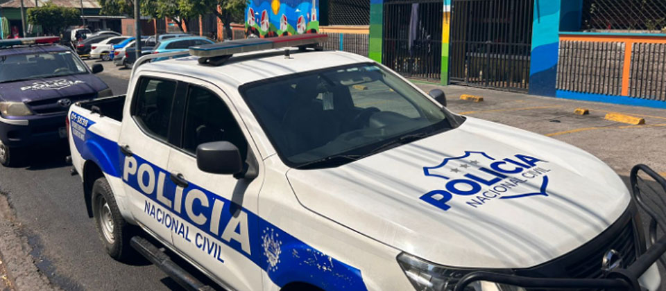 Hombre fallece tras ser atropellado en centro de San Salvador