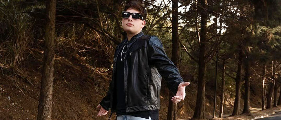 Joven salvadoreño es nominado como artista revelación tras su éxito musical “Soy Luna”